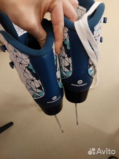 Коньки фигурные 42 размер