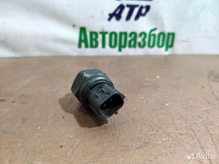 Датчик заднего хода Hyundai Solaris l Kia Rio 3