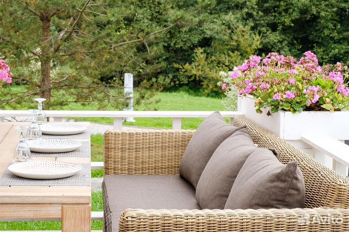 Диван для сада