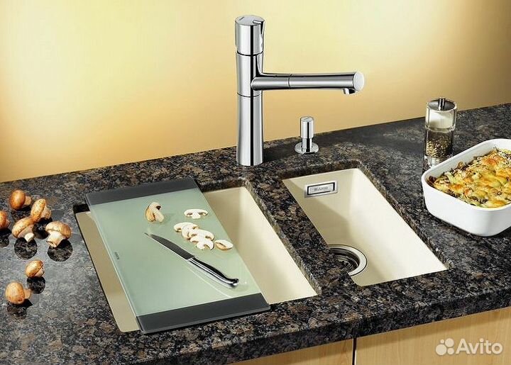 Кухонная мойка Blanco Subline 160-U 523400 Белая