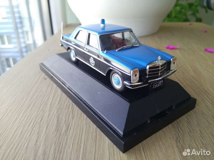 Mercedes Benz W 114, 1/43