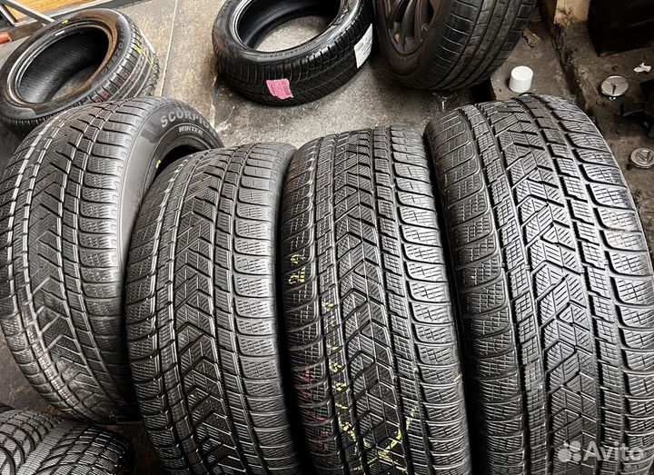 Pirelli Scorpion Winter 275/45 R21