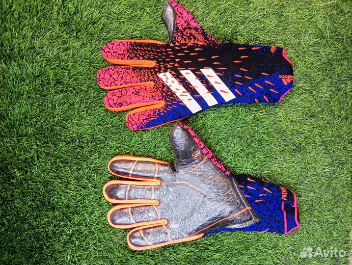 Футбольные перчатки вратаря adidas predator pro