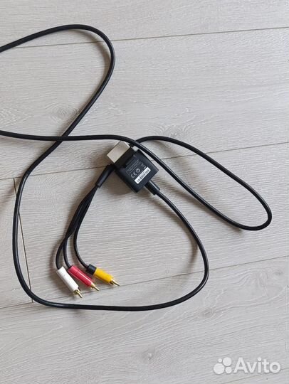 Xbox 360 S нерабочий (в описании)