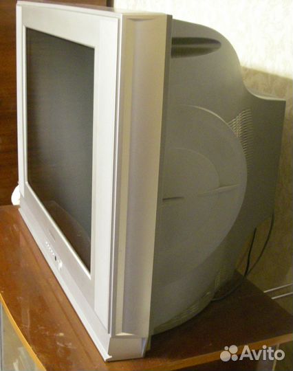 Телевизор Samsung 29 дюймов (72 см), кинескоп