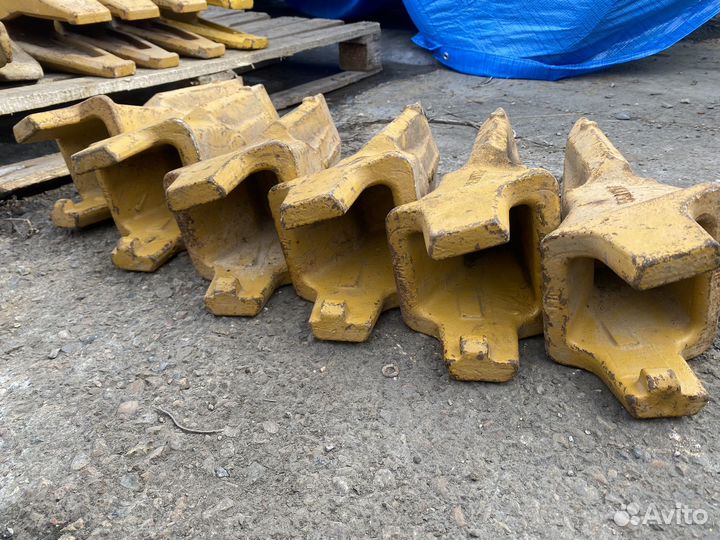 Коронки для ковша адаптеры