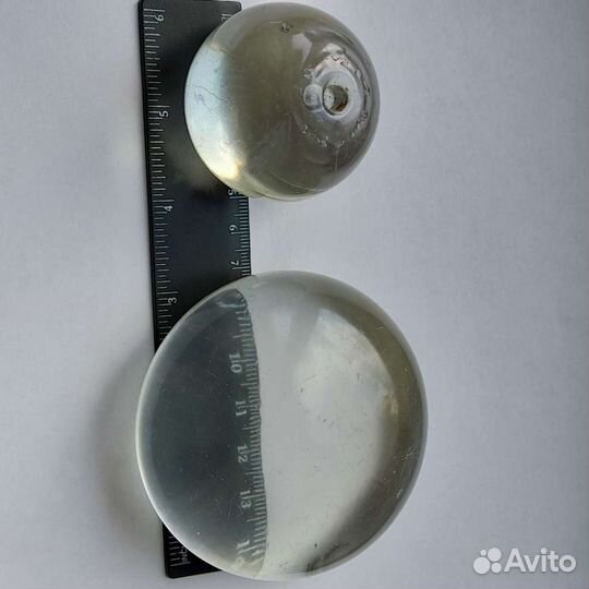 Старинный пресс для бумаг