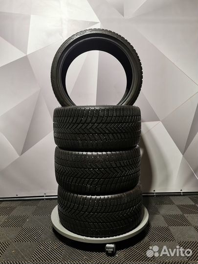 Bridgestone Blizzak LM005 DriveGuard 275/30 R20 97W