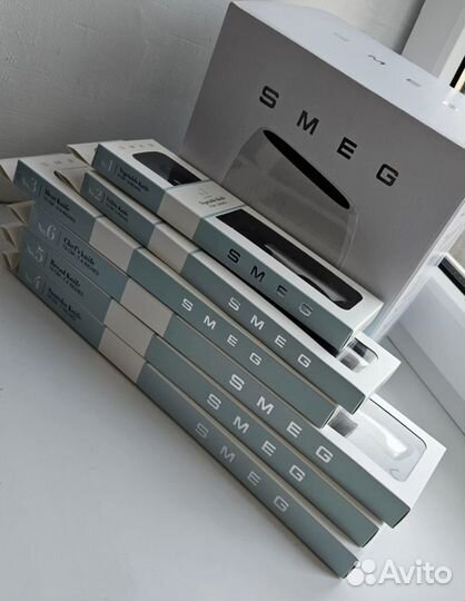 Набор ножей smeg новые