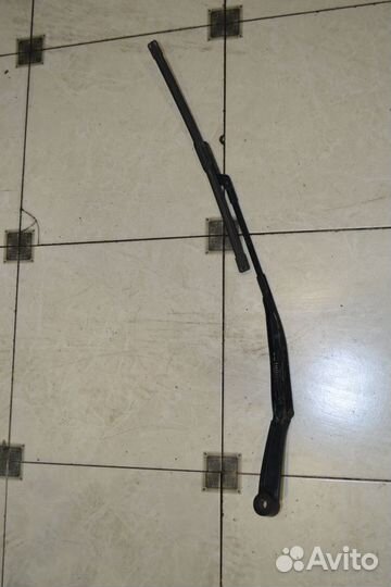 Поводок дворника правый Kia Ceed (ED)