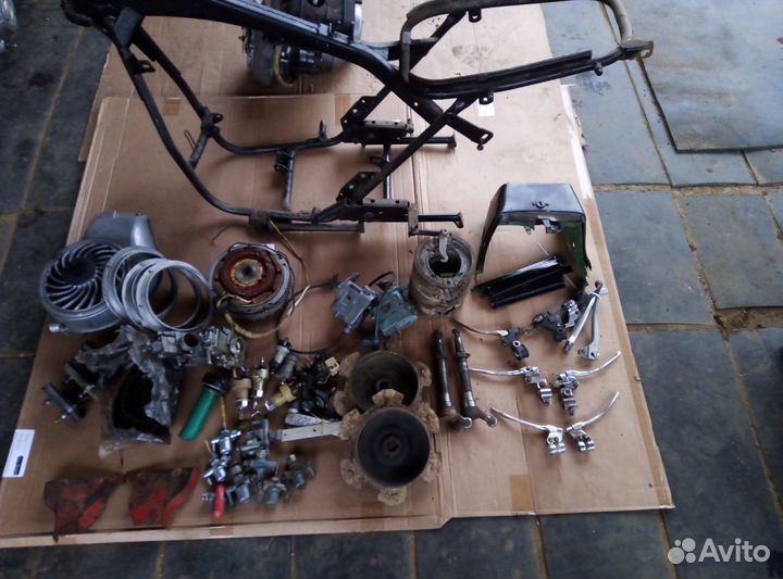 Запчасти от Мотороллера муравья