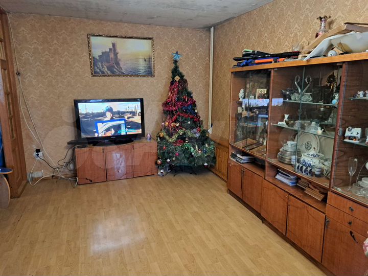 4-к. квартира, 96 м², 8/9 эт.