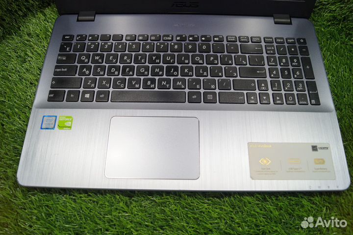 Стильный и быстрый металлический asus для игр