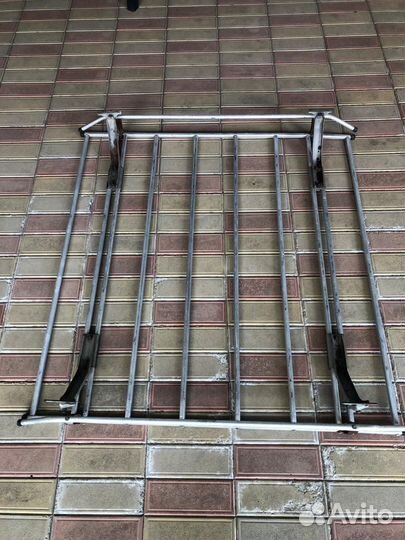 Продаю багажник на крышу автомобиля алюминиевый