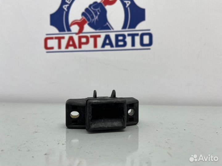 Замок багажника Renault Logan 2 K7MA812 2018