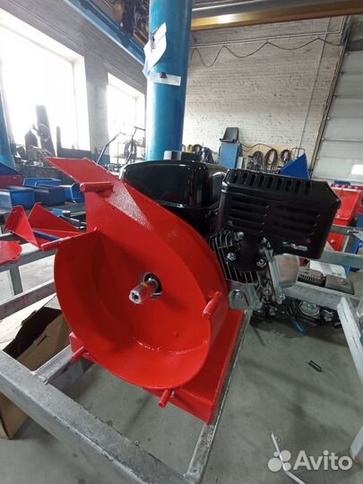 Измельчитель травы и веток 2в1 утр-777