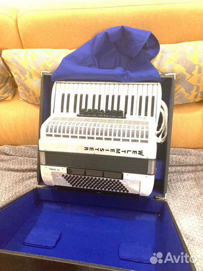 Аккордеон weltmeister Topas III