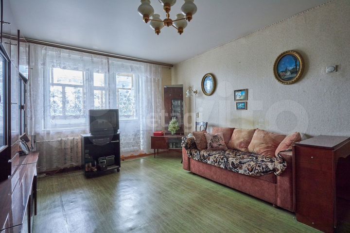 2-к. квартира, 53 м², 4/10 эт.