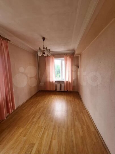 2-к. квартира, 64 м², 4/4 эт.