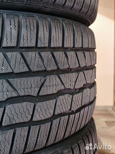 Continental ContiWinterContact TS 830 P 255/35 R20 97W