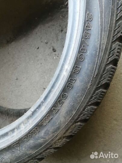 Nokian Tyres Hakkapeliitta 4 245/40 R18