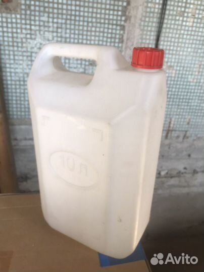 Канистры, бочка для бензина 10.13.18.20.250л