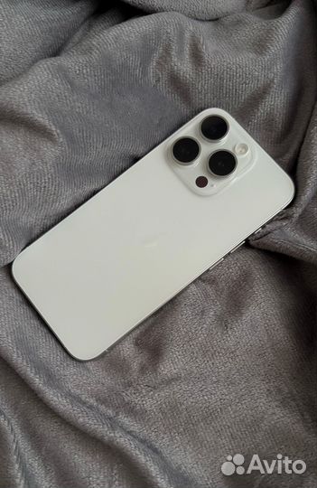 iPhone 15 Pro, 256 ГБ