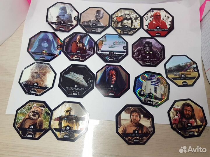 16 фигурок и 17 карточек 