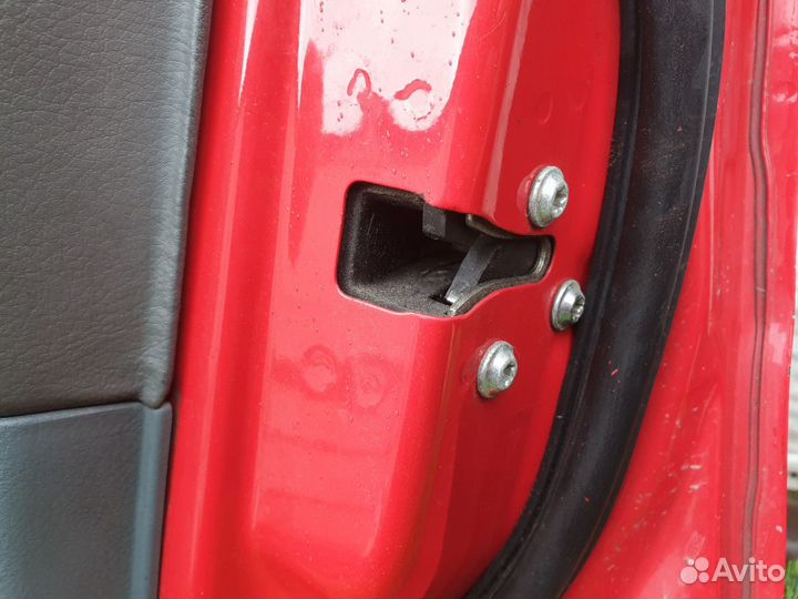 Замок двери передней правой Chevrolet Lacetti