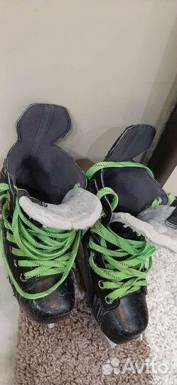 Хоккейные коньки bauer 33 р