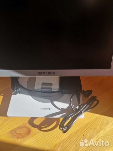 Монитор Samsung syncmaster 770p