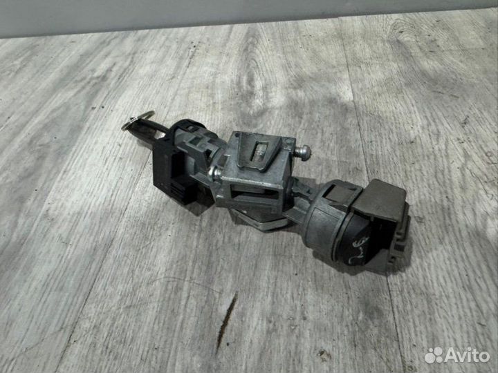Замок зажигания Ford Focus 3 2012