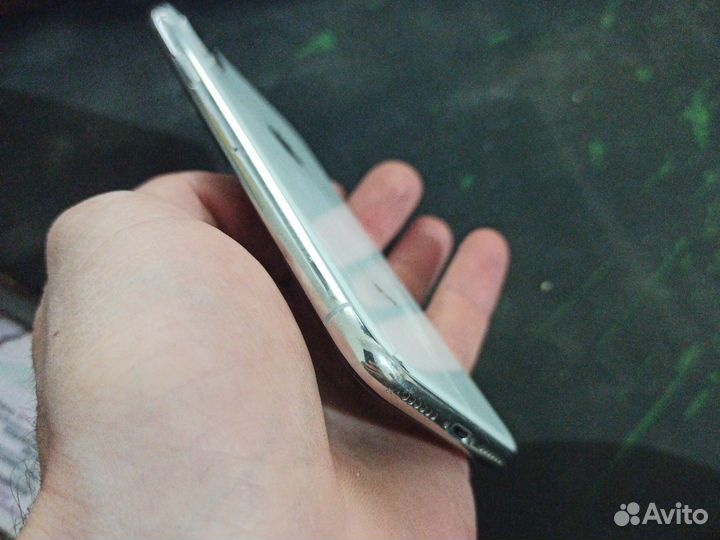 iPhone X, 256 ГБ