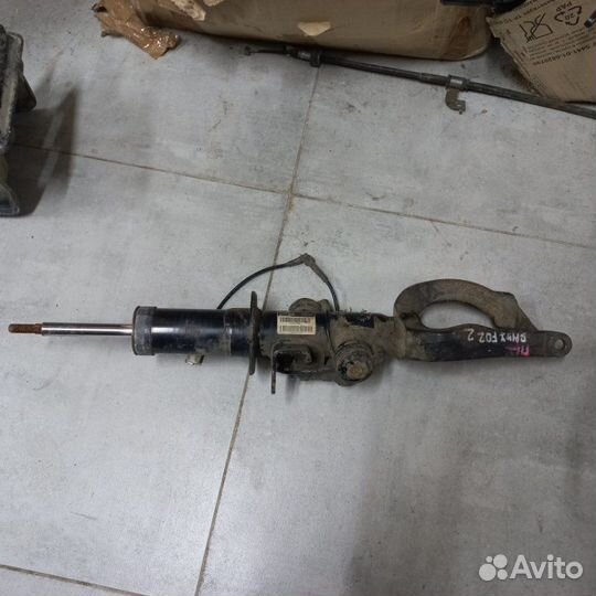 Амортизатор передний левый Bmw 7-Series F02