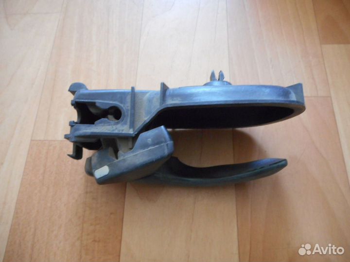 Ручка двери внутренняя левая Ford Focus I USA (199