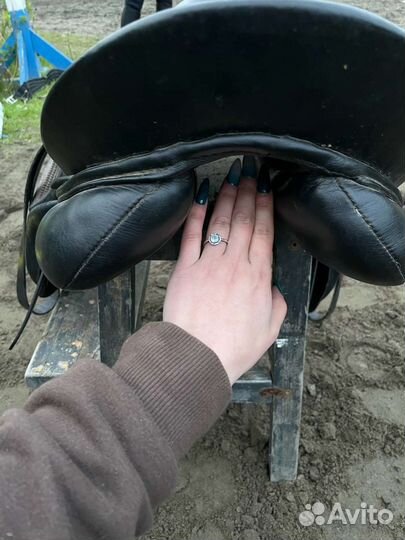 Продам 2 седла