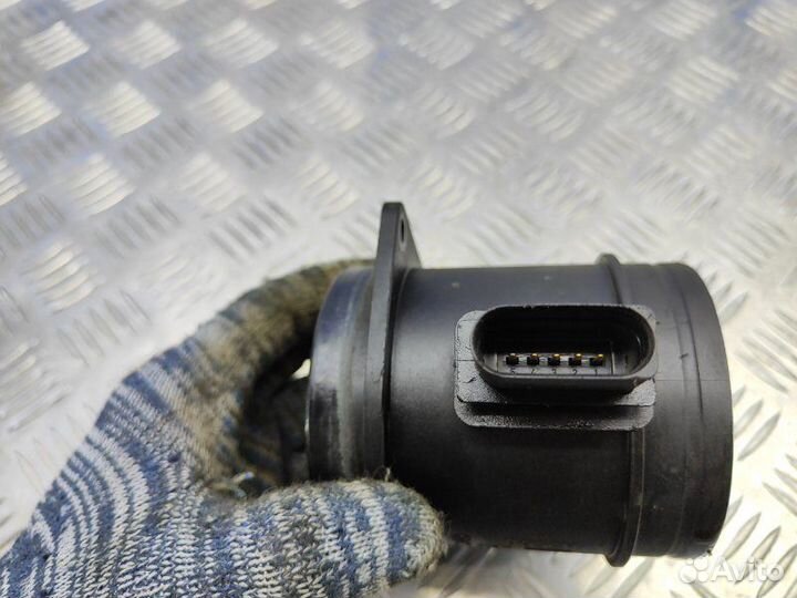 Датчик массового расхода воздуха (дмрв) Volkswagen