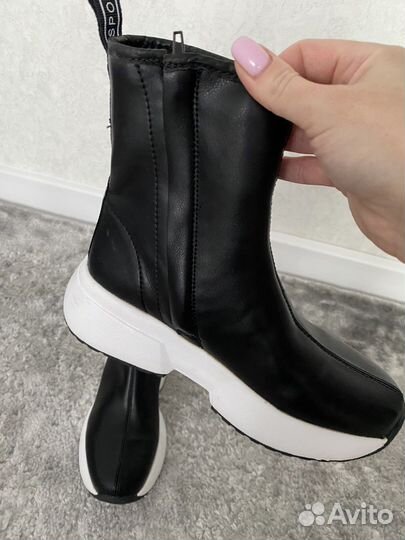 Ботинки для девочки 33-34р