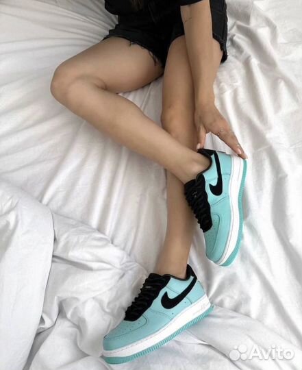 Кроссовки Nike Air Force 1 x Tiffany