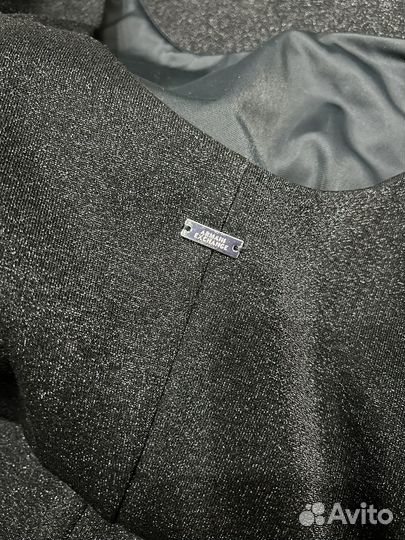 Платье Armani Exchange