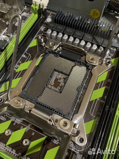Материнская плата X79G на LGA 2011