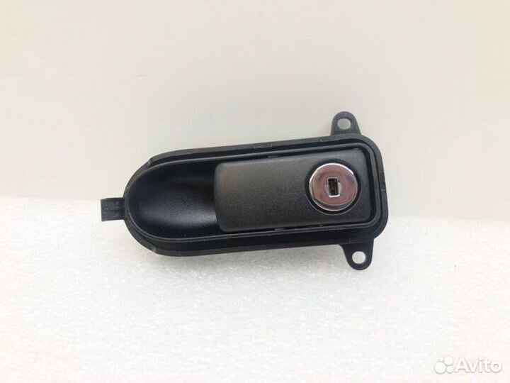 Кнопка открывания бардачка Mercedes-Benz Glc Coupe