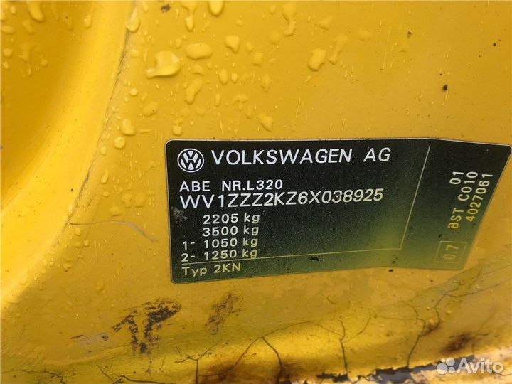 Разбор на запчасти Volkswagen Caddy