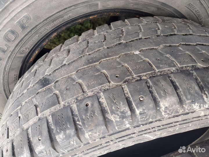 Dunlop SP Winter Ice 01 7.5/4.5 R15 95T