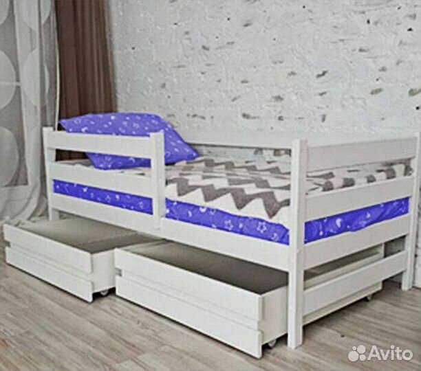 Кроватка детская высокий борт из натурального дере