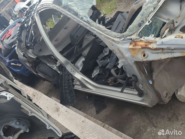 Боковина правая порог granta