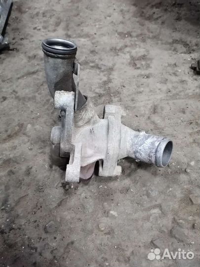 Корпус термостата Mitsubishi Pajero pinin 4g93