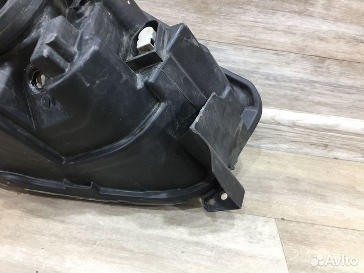 Фара левая правая Renault Dokker / Рено Доккер