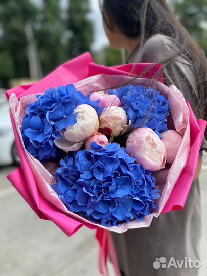 Гортензии с пионами
