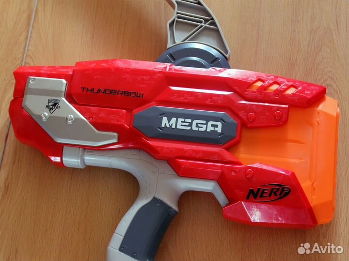 Бластер лук Nerf Mega Thunderbow